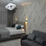 Rentforcomfort Sky Garden Studio